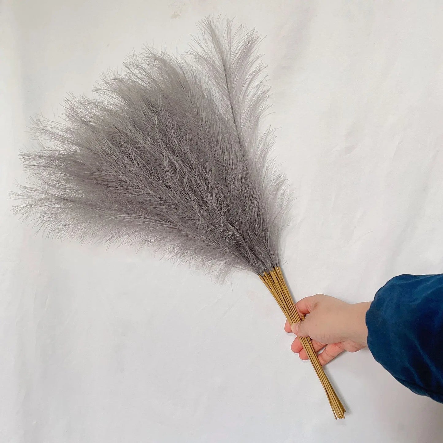 55cm 10pcs Fluffy Pampas Grass – 15 Color Options for Boho Wedding, Party, Home Decor & Artificial Flower Arrangements