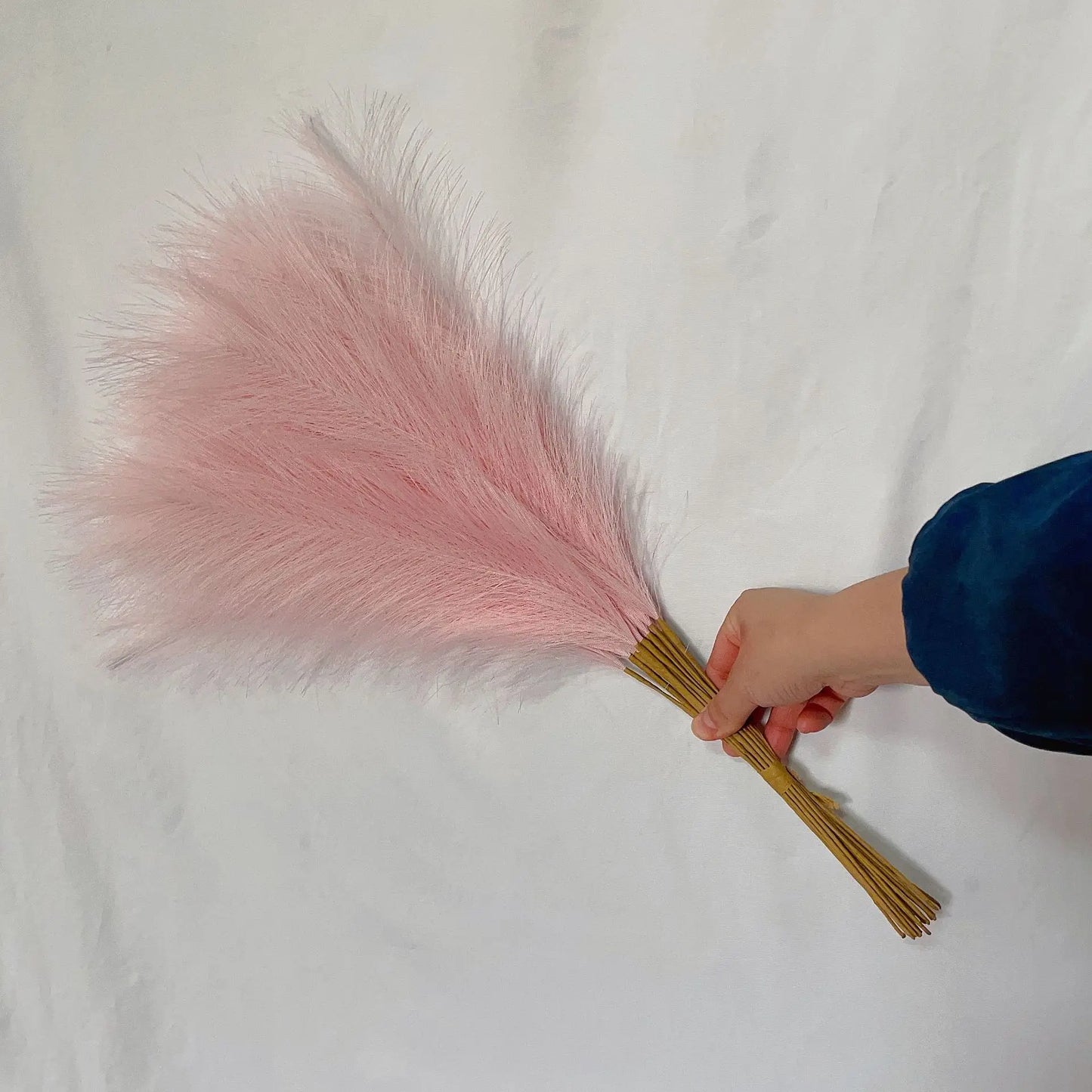 55cm 10pcs Fluffy Pampas Grass – 15 Color Options for Boho Wedding, Party, Home Decor & Artificial Flower Arrangements