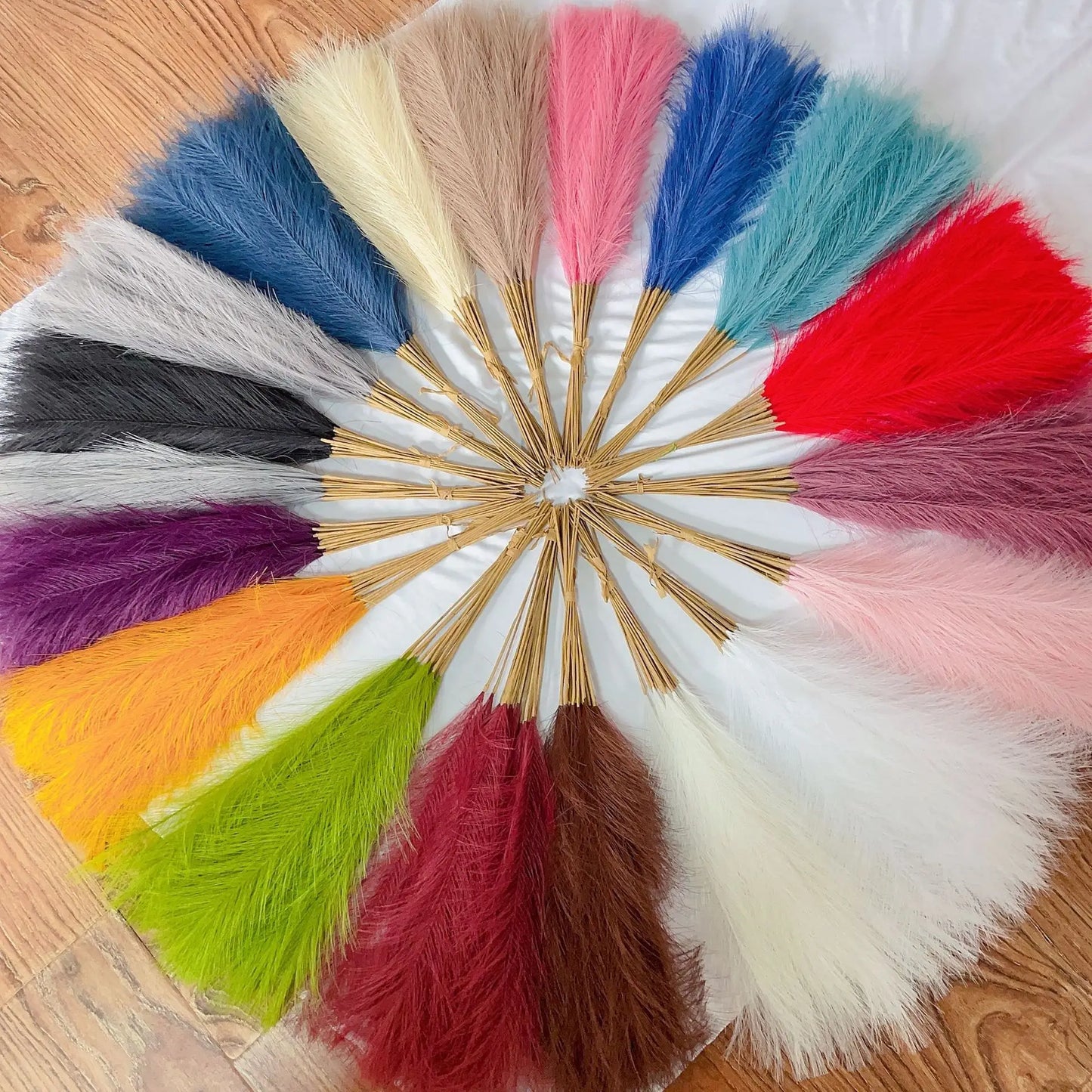 55cm 10pcs Fluffy Pampas Grass – 15 Color Options for Boho Wedding, Party, Home Decor & Artificial Flower Arrangements