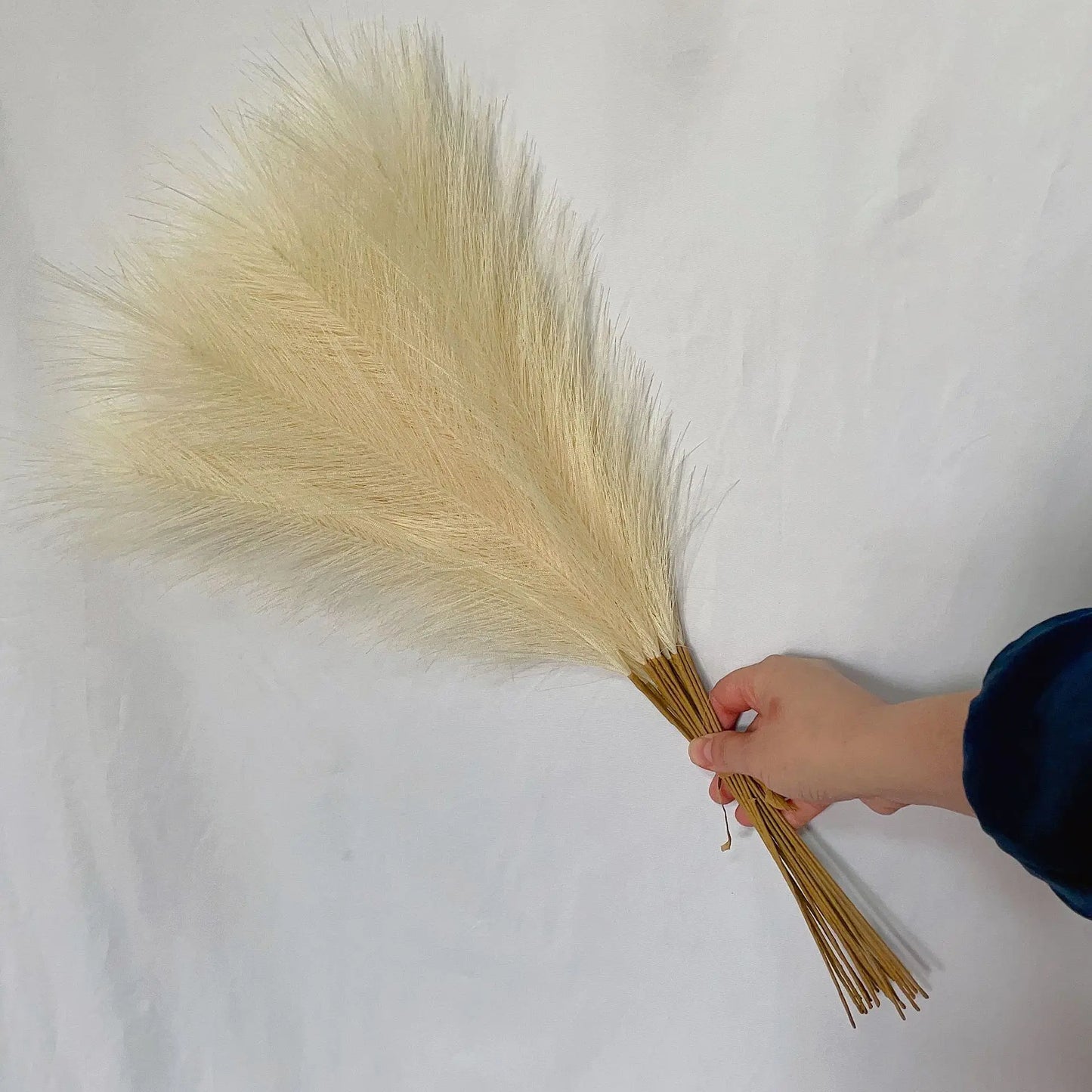 55cm 10pcs Fluffy Pampas Grass – 15 Color Options for Boho Wedding, Party, Home Decor & Artificial Flower Arrangements