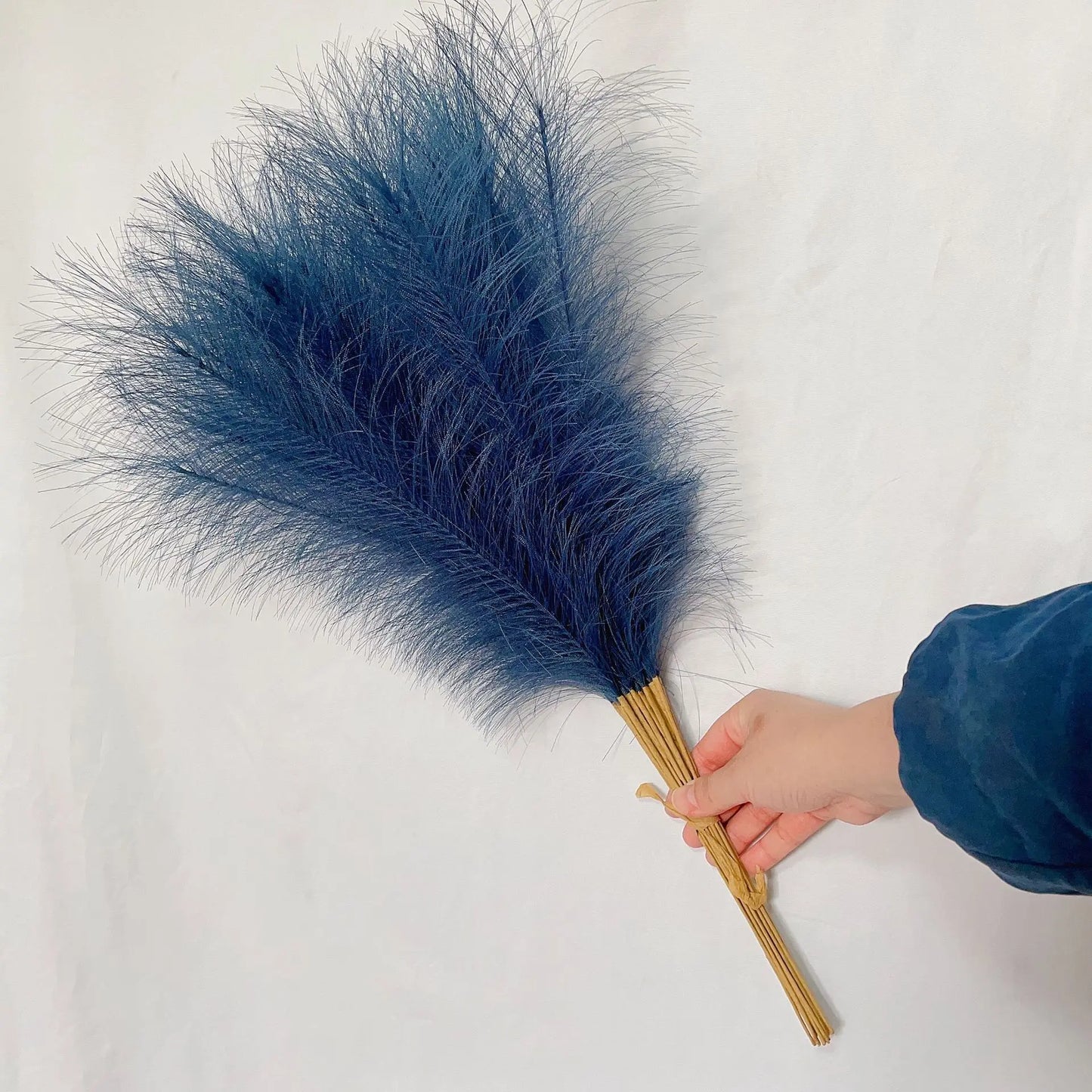 55cm 10pcs Fluffy Pampas Grass – 15 Color Options for Boho Wedding, Party, Home Decor & Artificial Flower Arrangements