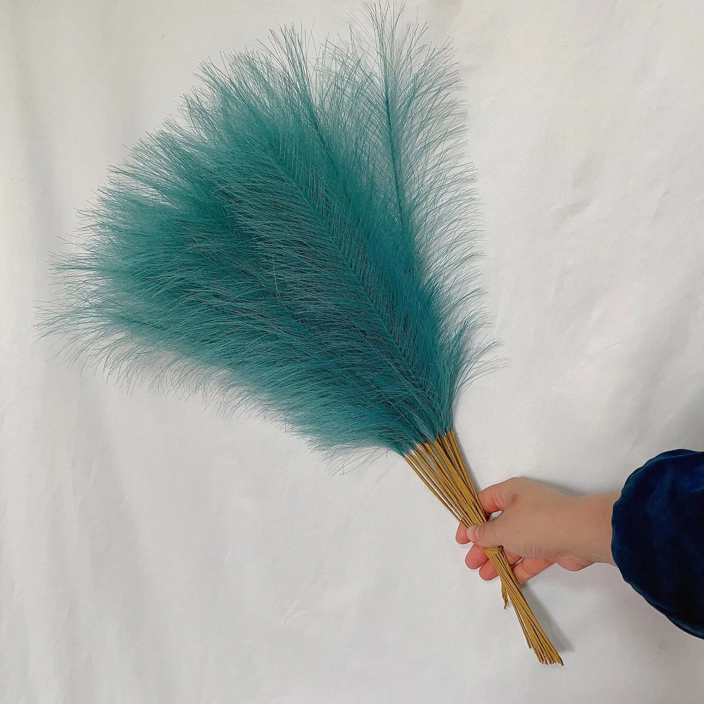 55cm 10pcs Fluffy Pampas Grass – 15 Color Options for Boho Wedding, Party, Home Decor & Artificial Flower Arrangements